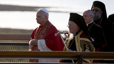 MHP'den 'Papa 14. Leo' açıklaması: Rahatsızlığa yol açtı