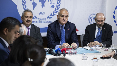 Bakan Ersoy: Dizilerin reklam geliri düştü, yeni destek modeli hazırlıyoruz