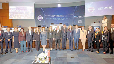 İzmir’den Akdeniz’e ‘Üçüz Dönüşüm’ çağrısı