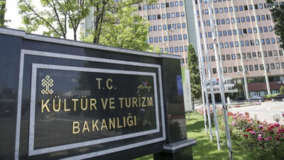 Bakan Ersoy 2025'in kültür ve sanat Özel Ödülleri'ni duyurdu