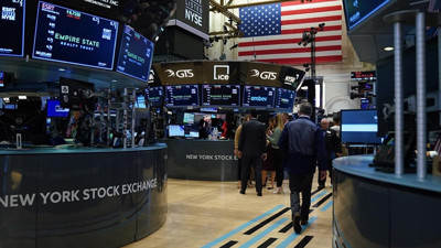 New York borsası düşüşle açıldı