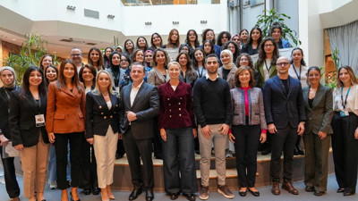 Genç kadınlar siber güvenlik alanında uzmanlaşmaya hazır