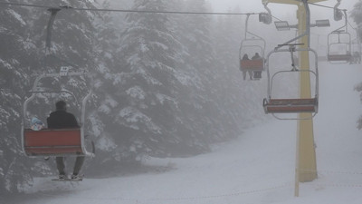 Uludağ'da göz gözü görmüyor: Görüş mesafesi 5 metreye düştü