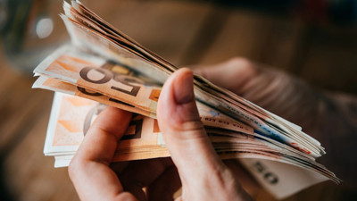 Bulgaristan'da Euro d&ouml;nemi başladı: Leva tarihe karıştı