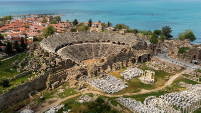 Antalya k&uuml;lt&uuml;r turizminde rekor yıl: 2025&rsquo;te m&uuml;ze ve &ouml;ren yerlerini 3,25 milyon kişi gezdi