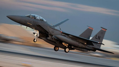 ABD&rsquo;den İran&rsquo;a karşı yeni adım: Savaş u&ccedil;akları Orta Doğu&rsquo;ya konuşlandırıldı