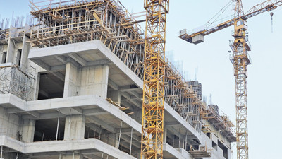 Konut faizi geriliyor şantiyeler y&uuml;kseliyor