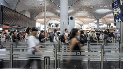 T&uuml;rkiye'de ge&ccedil;en ay hava yollarında 17,8 milyon kişiye hizmet verildi