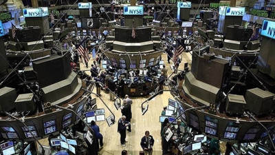 New York borsası haftanın ilk g&uuml;n&uuml;n&uuml; y&uuml;kselişle kapadı