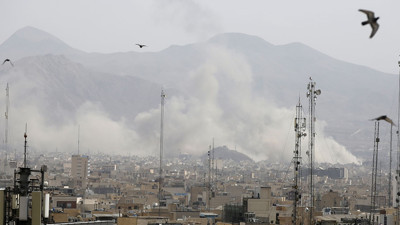 İsrail: Tahran'a geniş bir saldırı dalgası başlatıldı