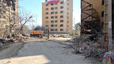 İsrail saldırılarının hedefi olan Tahran’da patlamaların ardından yıkım görüntülendi