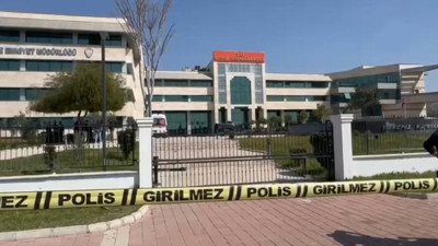 Son dakika... Antalya'da Kaymakamlık binasında silah sesleri! Özel harekat bölgede