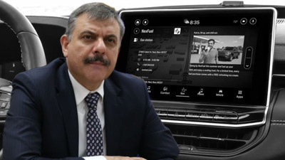 Bakan &Ccedil;ift&ccedil;i'den ara&ccedil;ta multimedya yasağına ilişkin yeni a&ccedil;ıklama