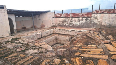 Roma’dan kalan şifa hamamı yok oluyor: Tarihi yapı kaderine terk edildi