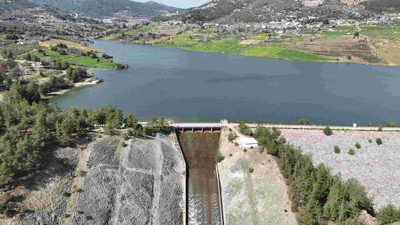 Tamamen kuruyan barajda su seviyesi 3 ayda yüzde 100'e ulaştı