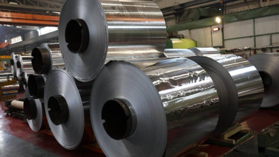 Al&uuml;minyumda arz endişesi piyasayı alt&uuml;st etti: 2 yılın en hızlı aylık y&uuml;kselişi