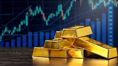 Altın i&ccedil;in 2027 senaryosu: &Uuml;nl&uuml; stratejist dengeler değiştirecek tahmini yaptı