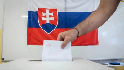 Siyaset&ccedil;ilere &ouml;m&uuml;r boyu maaş uygulaması kalkıyor: Referandumda oylanacak
