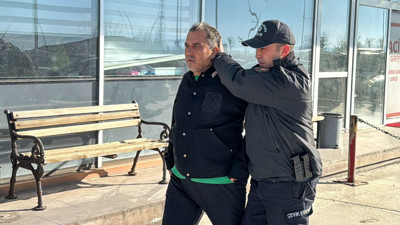 İ&ccedil;işleri Bakanlığı a&ccedil;ıkladı: Eşme Belediye Başkanı g&ouml;revinden uzaklaştırıldı