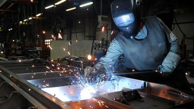 &ldquo;Sanayide k&acirc;rlılıklar aşındı&rdquo; diyen iş d&uuml;nyası: İstihdam ve maliyet y&uuml;k&uuml;ne destek lazım