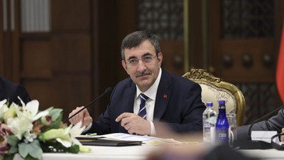 Cumhurbaşkanı Yardımcısı Yılmaz: Yatırımın &ouml;n&uuml;n&uuml; a&ccedil;acak yeni d&uuml;zenlemeleri hayata ge&ccedil;iriyoruz