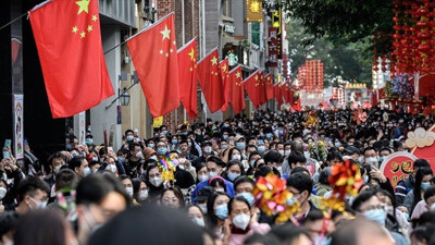 Moody's &Ccedil;in'in kredi notu g&ouml;r&uuml;n&uuml;m&uuml;n&uuml; durağana &ccedil;evirdi