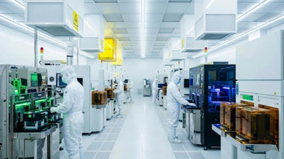 &Ccedil;in'de sanayi şirketlerinin k&acirc;rları yapay zeka etkisiyle arttı