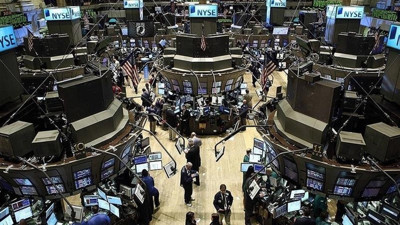 New York borsası Fed öncesi karışık seyirle açıldı