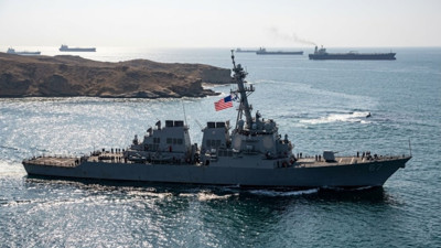 Trump H&uuml;rm&uuml;z Boğazı i&ccedil;in uzun vadeli ablukaya hazırlık talimatı verdi