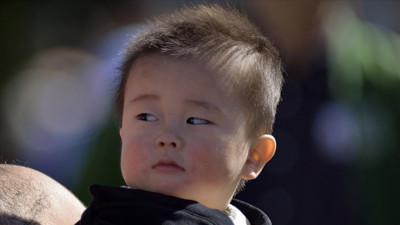 Japonya'da &ccedil;ocuk n&uuml;fusu tarihi d&uuml;ş&uuml;k seviyeye geriledi