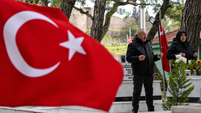Şehit yakınlarıyla ilgili yeni d&uuml;zenleme: İki asgari &uuml;cret bağlanacak