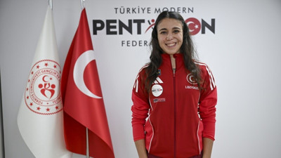 Milli pentatlet İlke Özyüksel, Dünya Kupası'ndaki ilk altın madalyasını kazandı