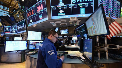 New York borsası karışık seyirle açıldı