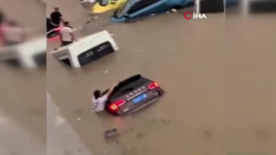 Çin’de sel alarmı: 10 kişi hayatını kaybetti