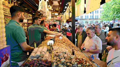 Kurban Bayramı öncesi İstanbul'da alışveriş yoğunluğu