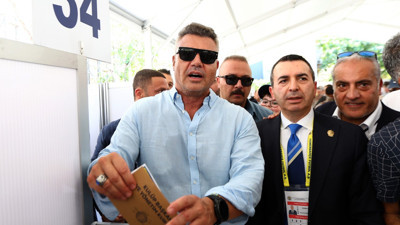 Fenerbahçe'de kritik gün: Sadettin Saran oyunu kullandı