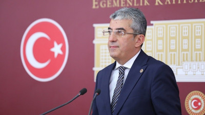 G&ouml;khan G&uuml;naydın yeniden CHP Grup Başkanvekilliği g&ouml;revine d&ouml;nd&uuml;
