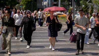 Sıcaklık değil, nem bunaltacak: İstanbul'a yarın i&ccedil;in kritik uyarı