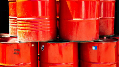 Petrolde sessiz y&uuml;kseliş: G&ouml;zler barış sinyallerinde