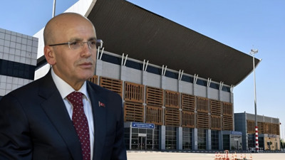Bakan Şimşek'ten Batman Havalimanı a&ccedil;ıklaması: Yeni fırsatların &ouml;n&uuml;n&uuml; a&ccedil;acak