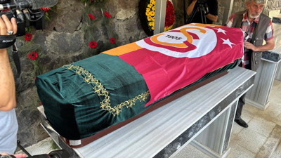 Gazeteci Aziz Üstel son yolculuğuna uğurlandı