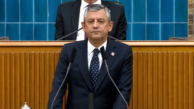 &Ouml;zg&uuml;r &Ouml;zel resmen duyurdu: Yeni partiyi hep birlikte kuruyoruz