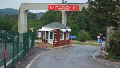 Derek&ouml;y G&uuml;mr&uuml;k Kapısı hafif ticari ara&ccedil;lara a&ccedil;ıldı