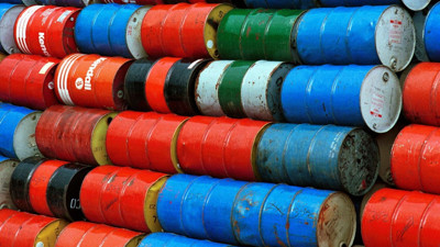 Petrol fiyatlarında iki farklı tablo: G&uuml;nl&uuml;k d&uuml;ş&uuml;ş, aylık g&uuml;&ccedil;l&uuml; kazan&ccedil;
