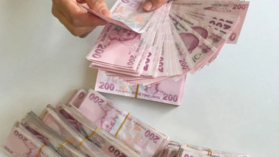 Vergi gelirlerinde dikkat &ccedil;eken artış: Temmuzda 1,2 trilyon lirayı aştı