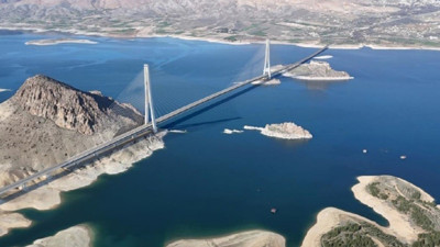 Bakan Uraloğlu a&ccedil;ıkladı: Fırat ge&ccedil;işi i&ccedil;in dev proje