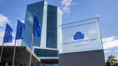 ECB &ouml;ncesi k&ouml;t&uuml; haber: Euro B&ouml;lgesi&rsquo;nde enflasyon y&uuml;zde 3,3&rsquo;e &ccedil;ıktı