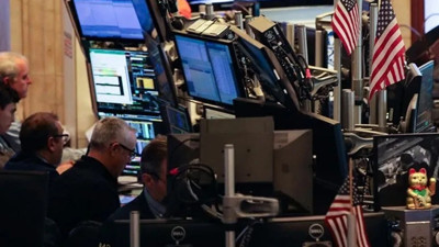New York borsası düşüşle açıldı