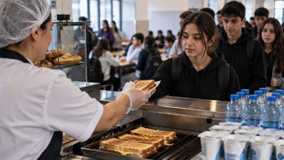 Okul kantinlerinde yeni fiyatlar belli oldu: Tost 100 TL, suya zam yok