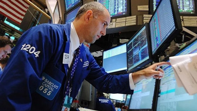 New York borsası karışık seyirle açıldı